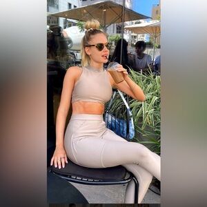 Alo pocket legging beige M